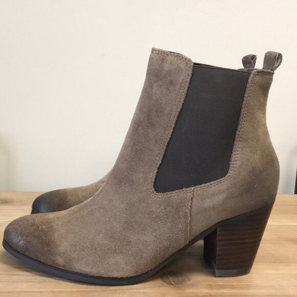 Fugitive by Francesco Rossi - Picture 3 of 4